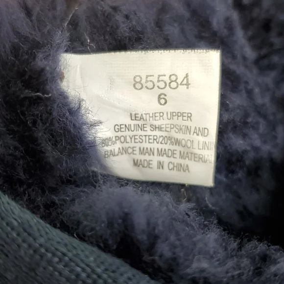 Minnetonka Dark Navy Blue Short Boot Size 6 - Picture 7 of 8